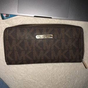 Michael Kors wallet